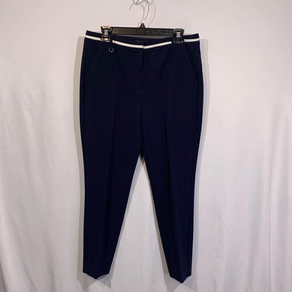 𝅺adrianna PAPELL navy blue pants with white waist band. Size 10. New con…